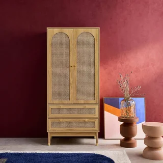 Armoire penderie 2 portes cannage bois naturel avec tiroirs dorés Judith