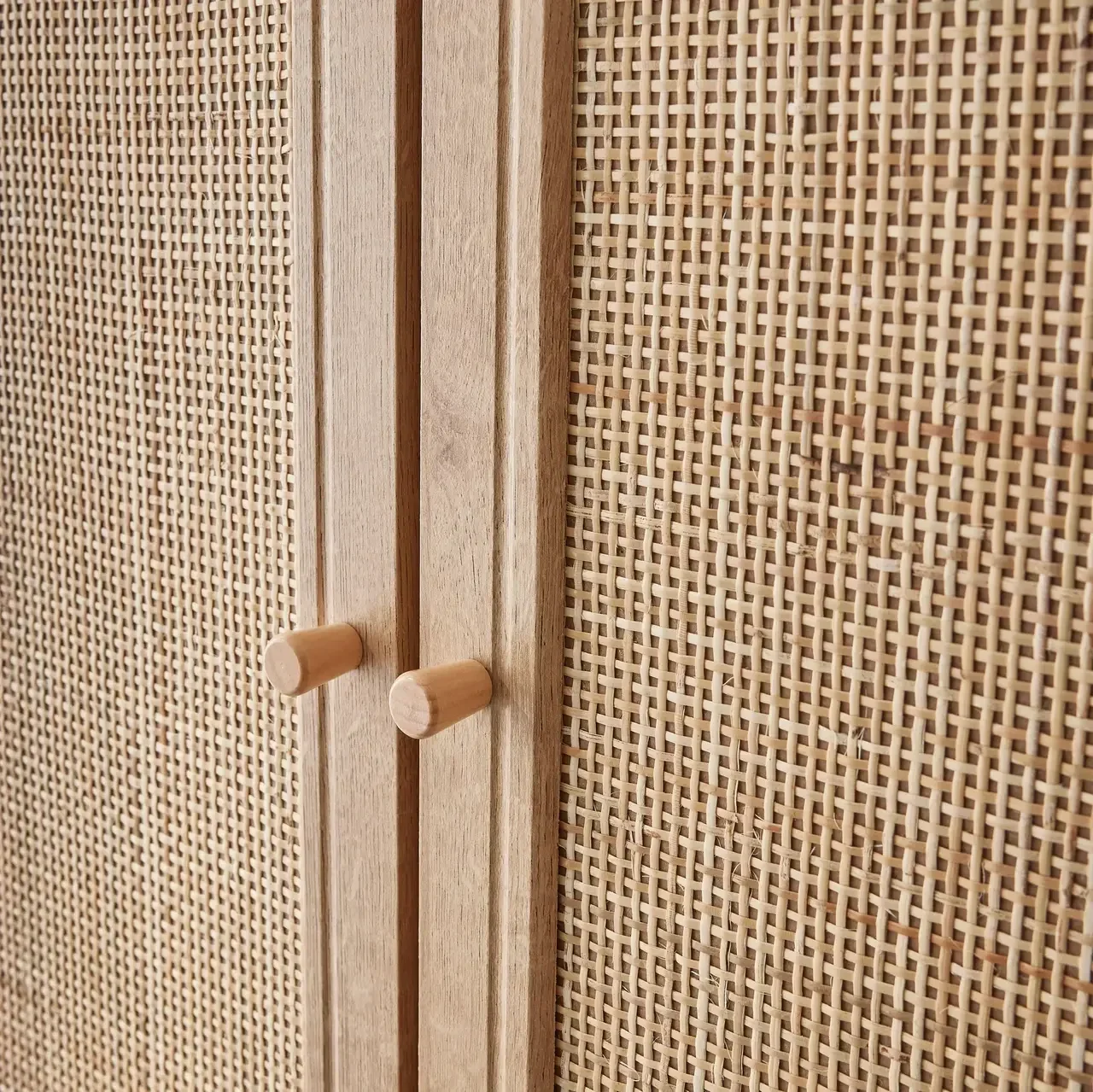 Armoire penderie 2 portes cannage bois clair style bohème vintage