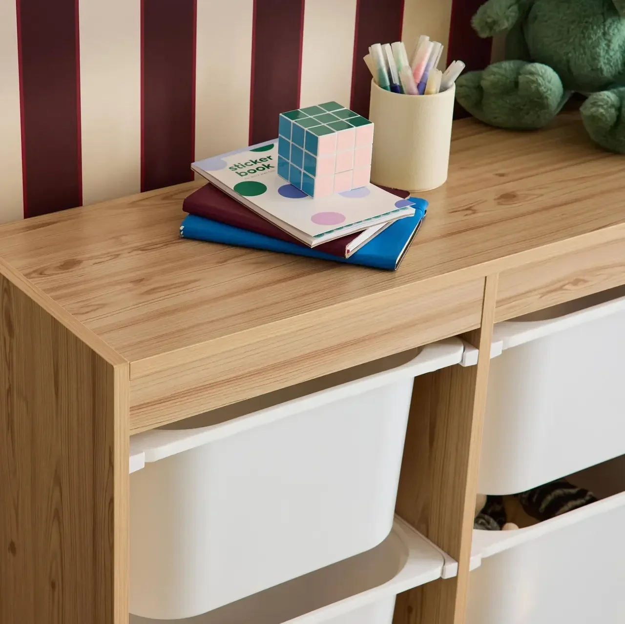 Armoire rangement enfant 6 bacs plastique amovibles jouets livres
