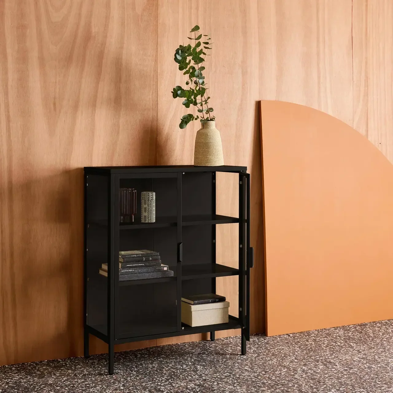Industrielle Vitrine 2 Türen Stahl und gehärtetes Glas 80 cm