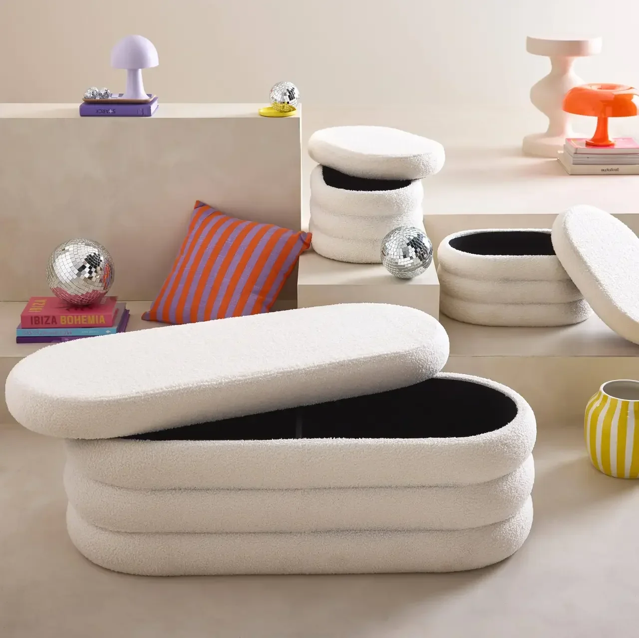 Banc coffre bouclette avec 2 poufs rangement intégré