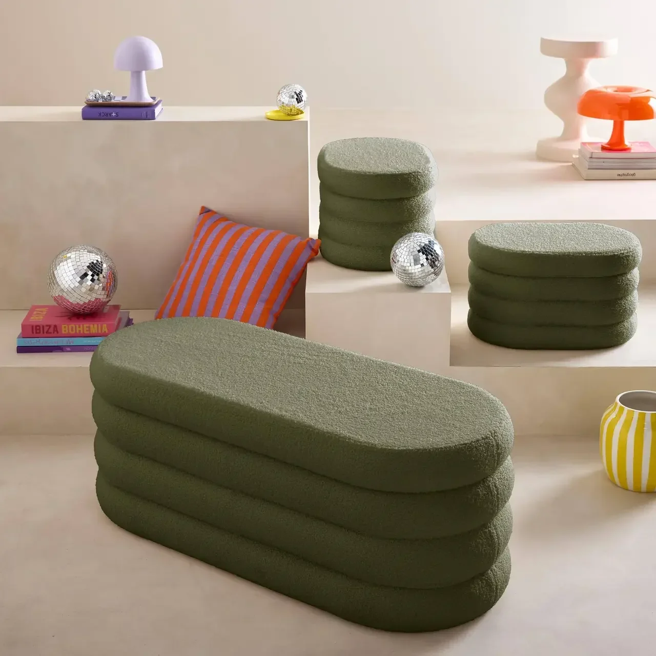Banc coffre bouclette avec 2 poufs rangement intégré
