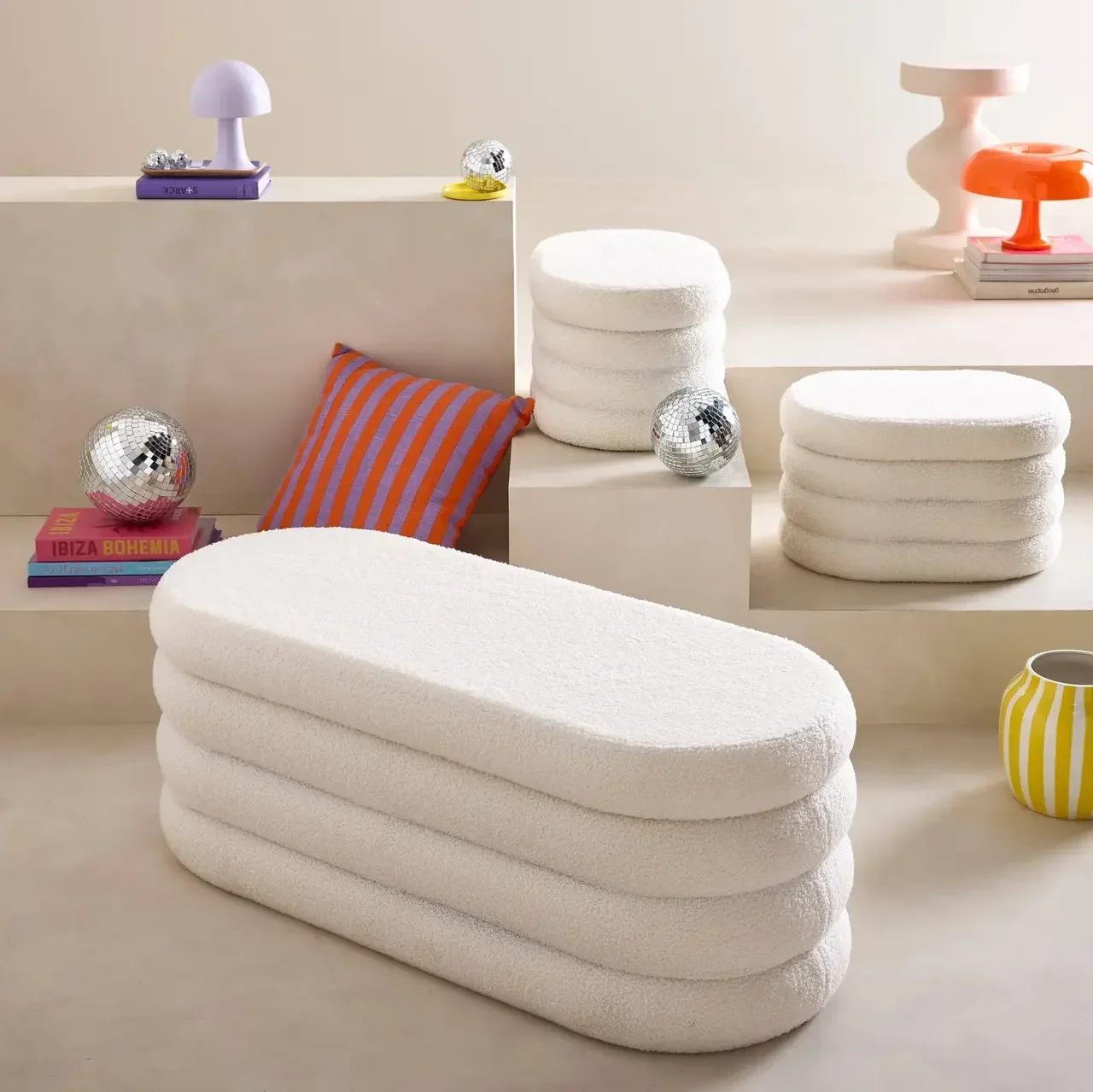 Banc coffre bouclette avec 2 poufs rangement intégré