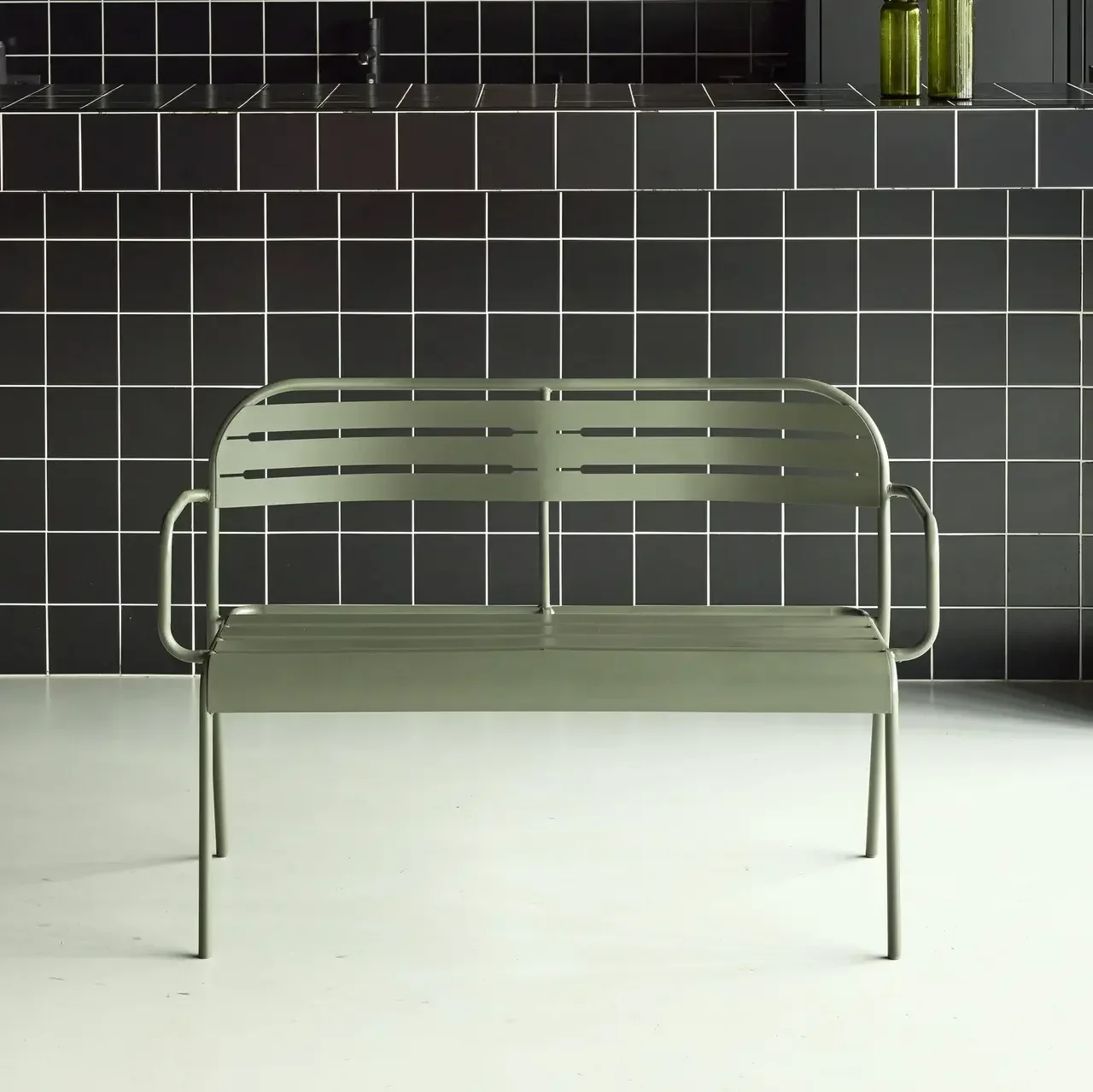 Banc de jardin 2 places en acier Amélia - confort extérieur durable