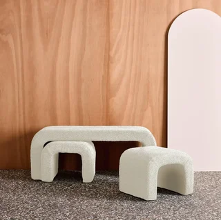 Banc tabourets gigognes bouclette bois pin recyclé salon cosy Ino