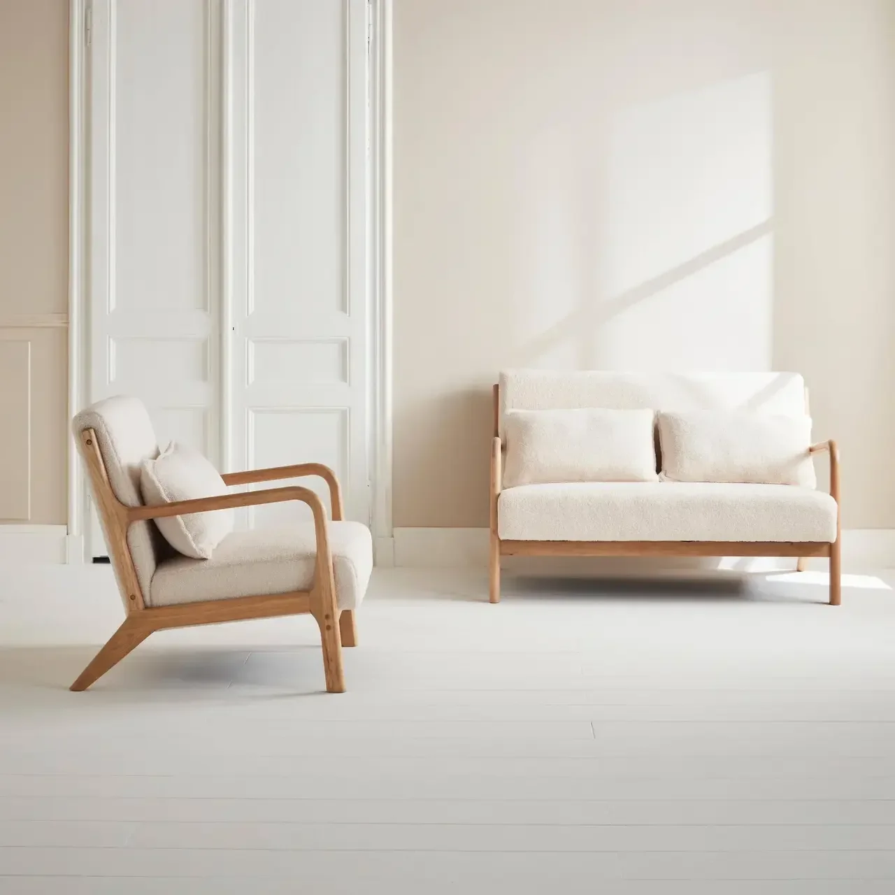 Banquette 2 places scandinave bois et tissu bouclette crème Lorens