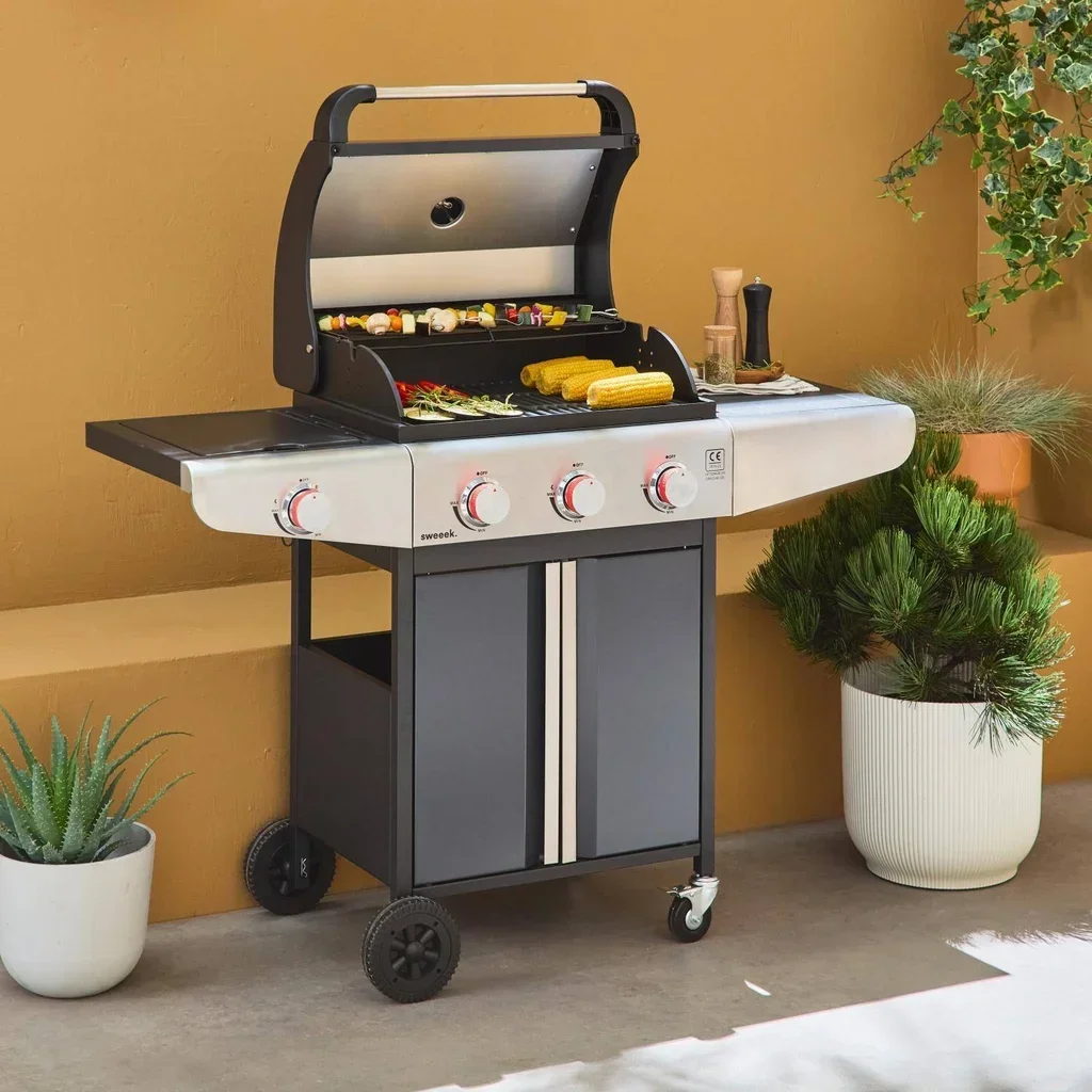 Barbecue à gaz 3 feux avec réchaud latéral Bazin 3 en acier inoxydable