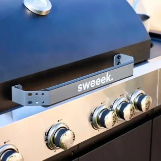 Barbecue gaz 4 brûleurs avec réchaud latéral, thermomètre et tablettes