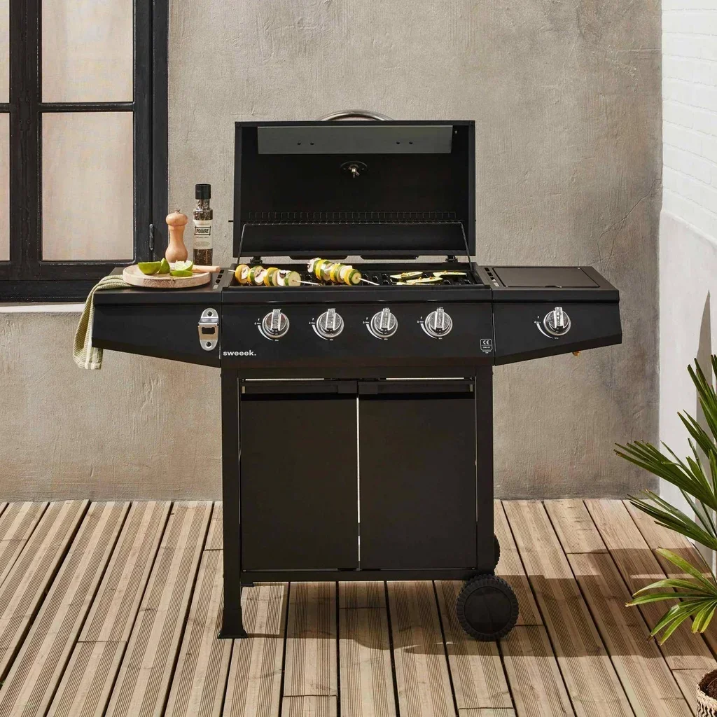 Barbecue gaz 4 feux avec réchaud latéral et thermomètre intégré