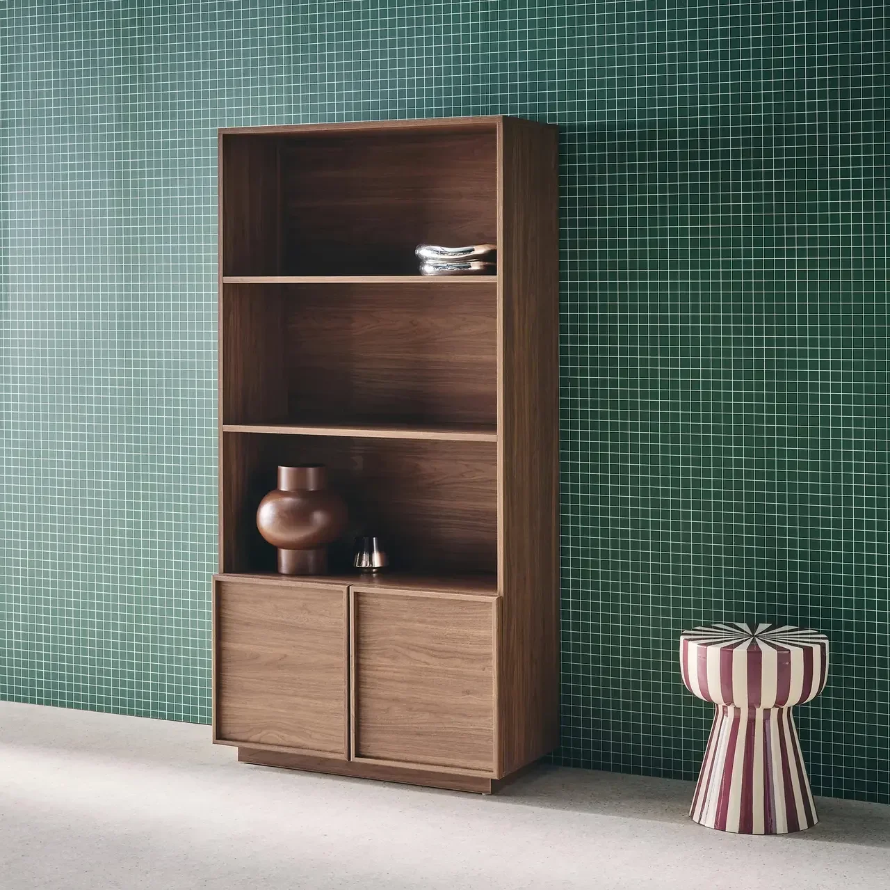 Bibliothèque 5 étagères 2 portes style bois Kuba 160 cm