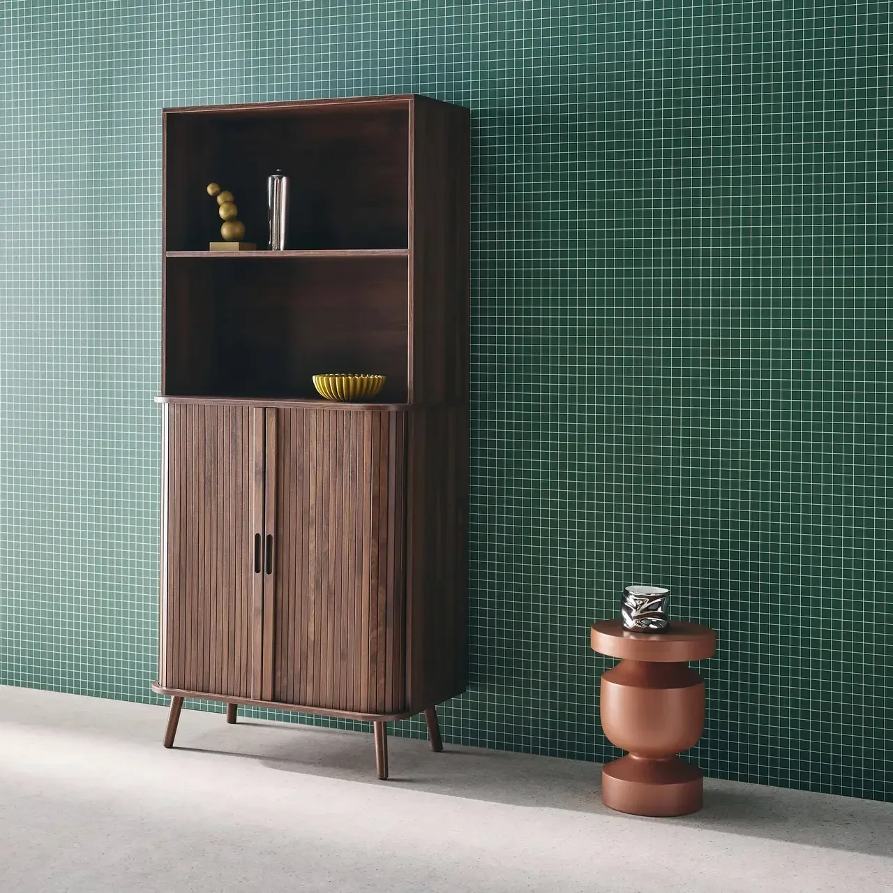Bibliothèque bois rainuré 4 étagères 2 portes coulissantes style scandinave Legacy