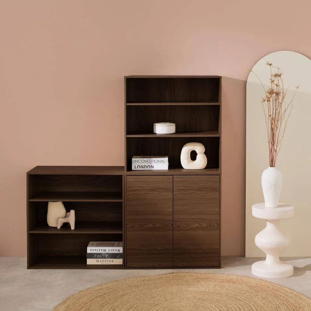 Estante modular de madeira 3 compartimentos com 2 portas e 5 prateleiras