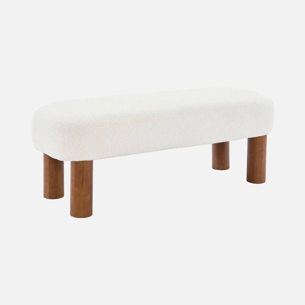 Banc bout de lit Fujo bois hévéa et bouclette blanche 121 cm