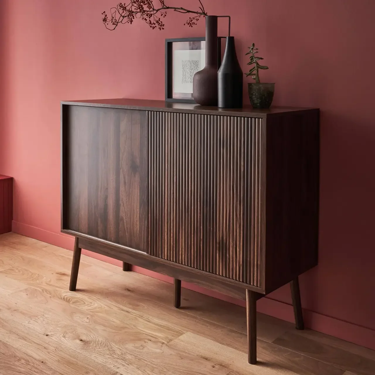 Buffet scandinave 1 porte coulissante bois strié 115 cm Linear