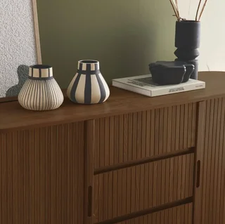 Skandinavisches Holz Sideboard 150 cm 2 Schiebetüren Legacy