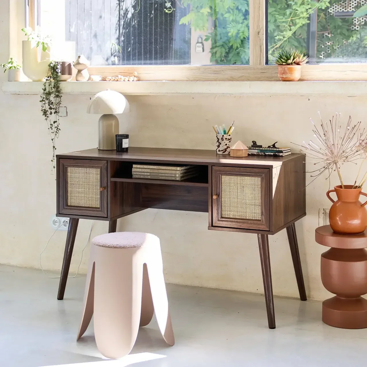 Vintage Schreibtisch Rattan Naturholz 2 Türen 70er Jahre Stil
