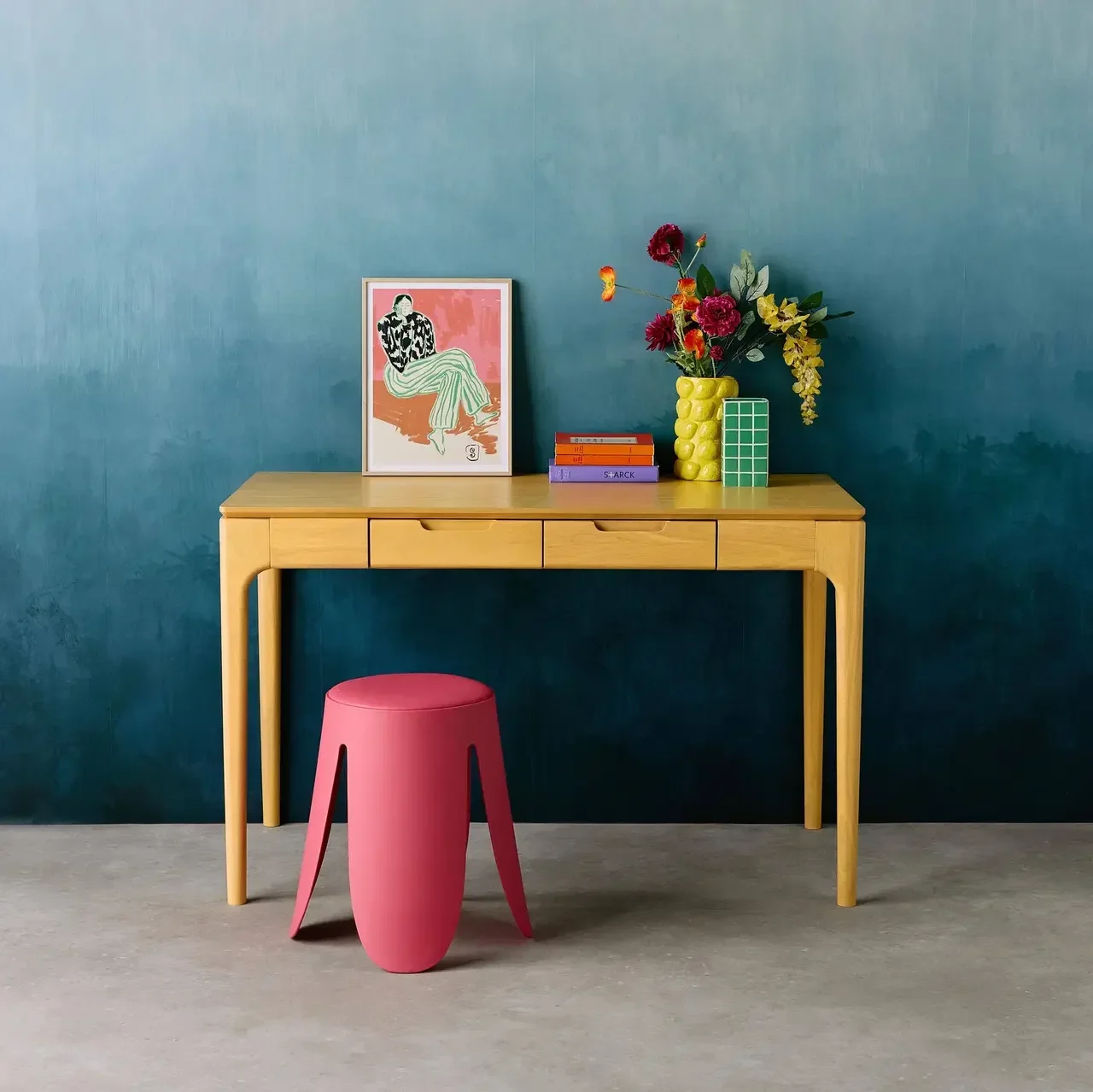 Bureau 2 tiroirs hévéa massif façade frêne style scandinave chaleureux