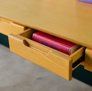 Bureau 2 tiroirs hévéa massif façade frêne style scandinave chaleureux