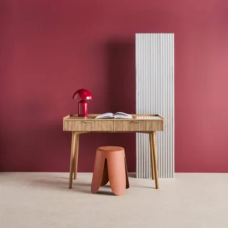 Bureau manguier sculpté 2 tiroirs poignées dorées style contemporain Celian