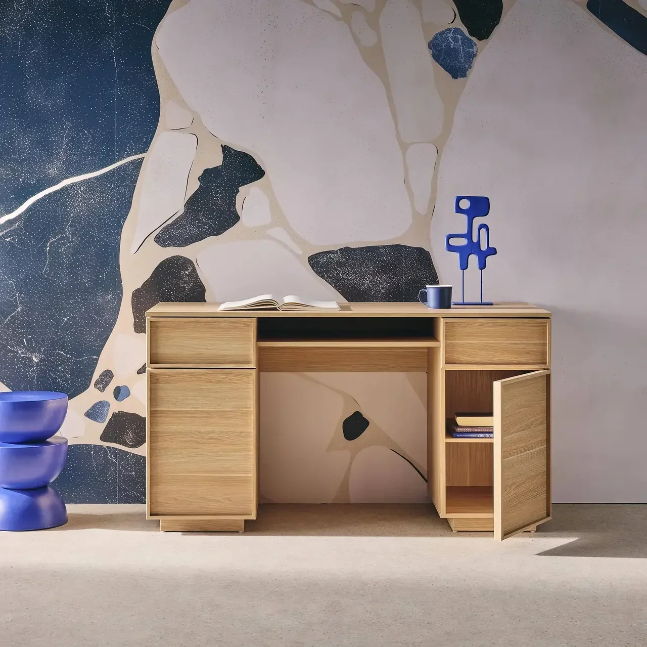 Bureau design bois 140 cm 2 portes 2 tiroirs niche rangement Kuba