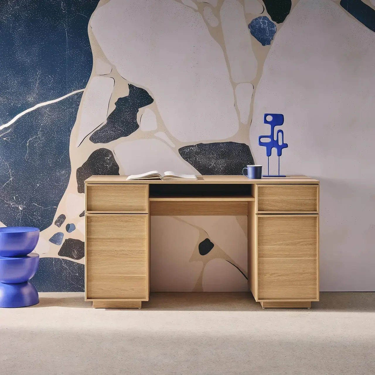 Bureau design bois 140 cm 2 portes 2 tiroirs niche rangement Kuba