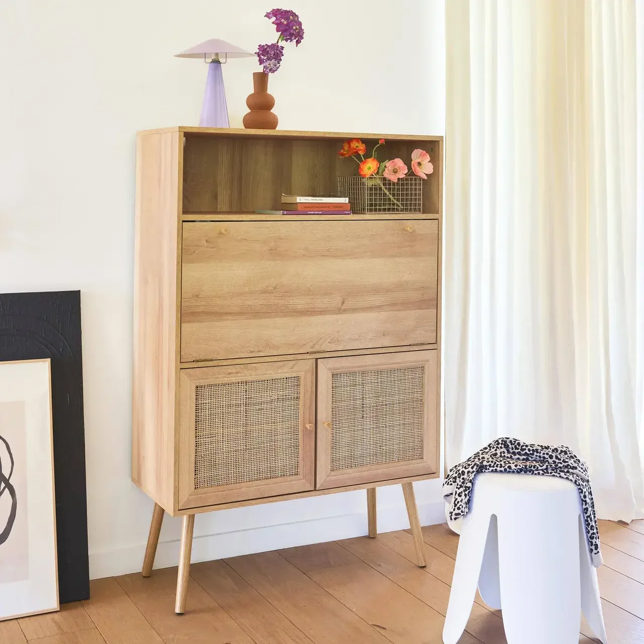 Bureau secrétaire vintage bois cannage double porte avec étagères