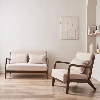 Canapé 2 places et fauteuil Lorens en hévéa teinté noyer clair avec revêtement textile beige