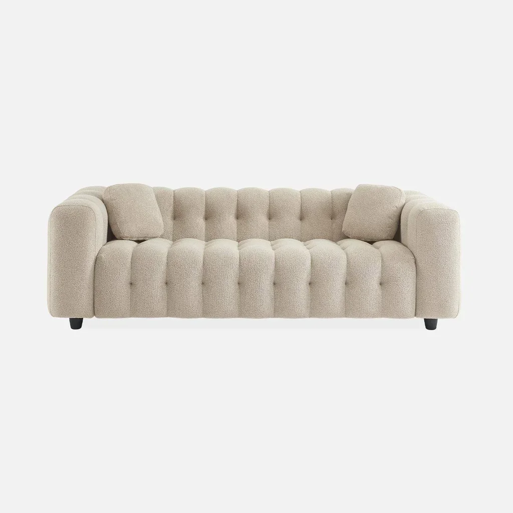 Divano 3 posti capitonné tessuto bouclé strutturato design contemporaneo