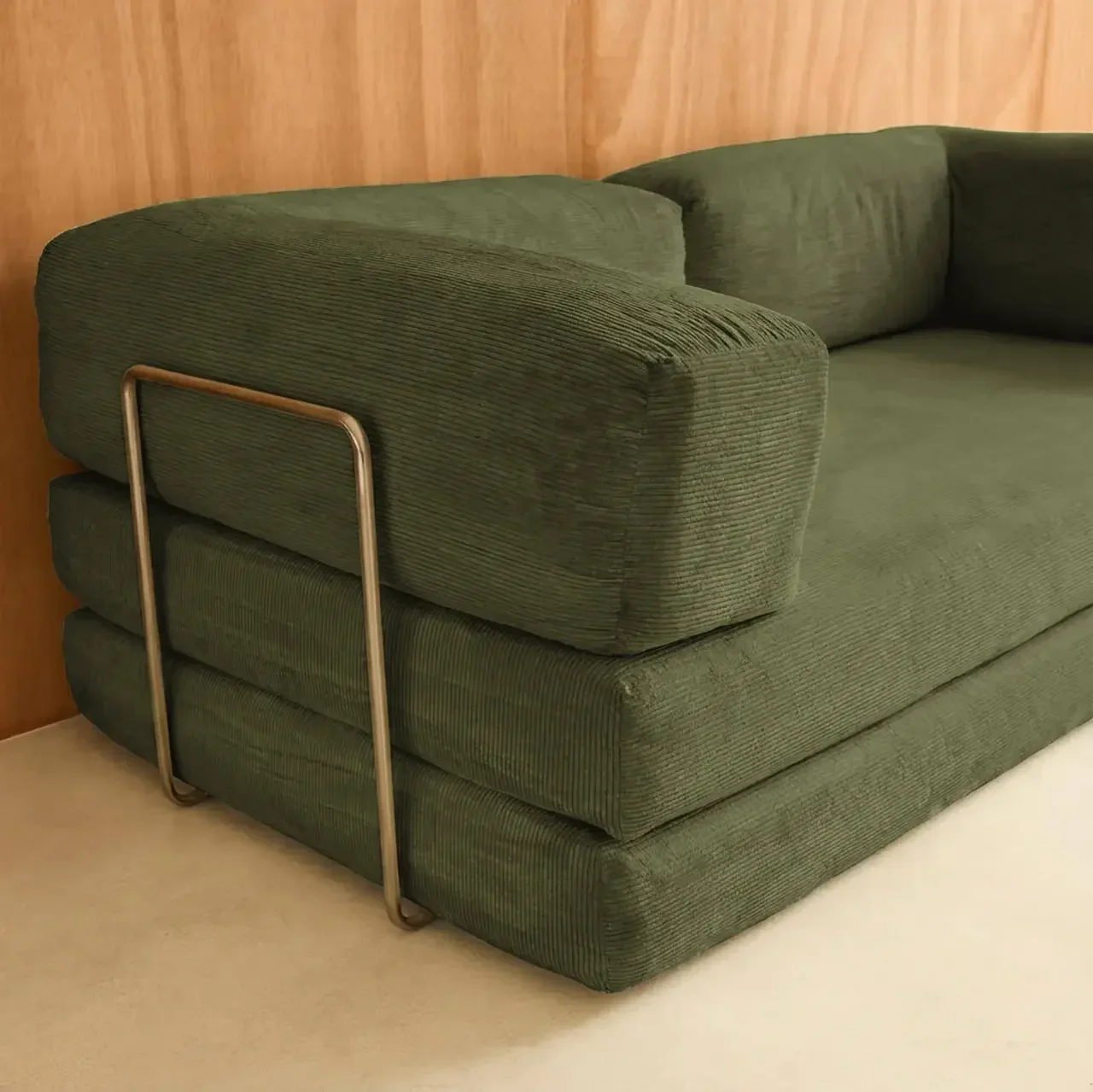 Sofá cama convertible 3 plazas terciopelo acanalado vintage cromado