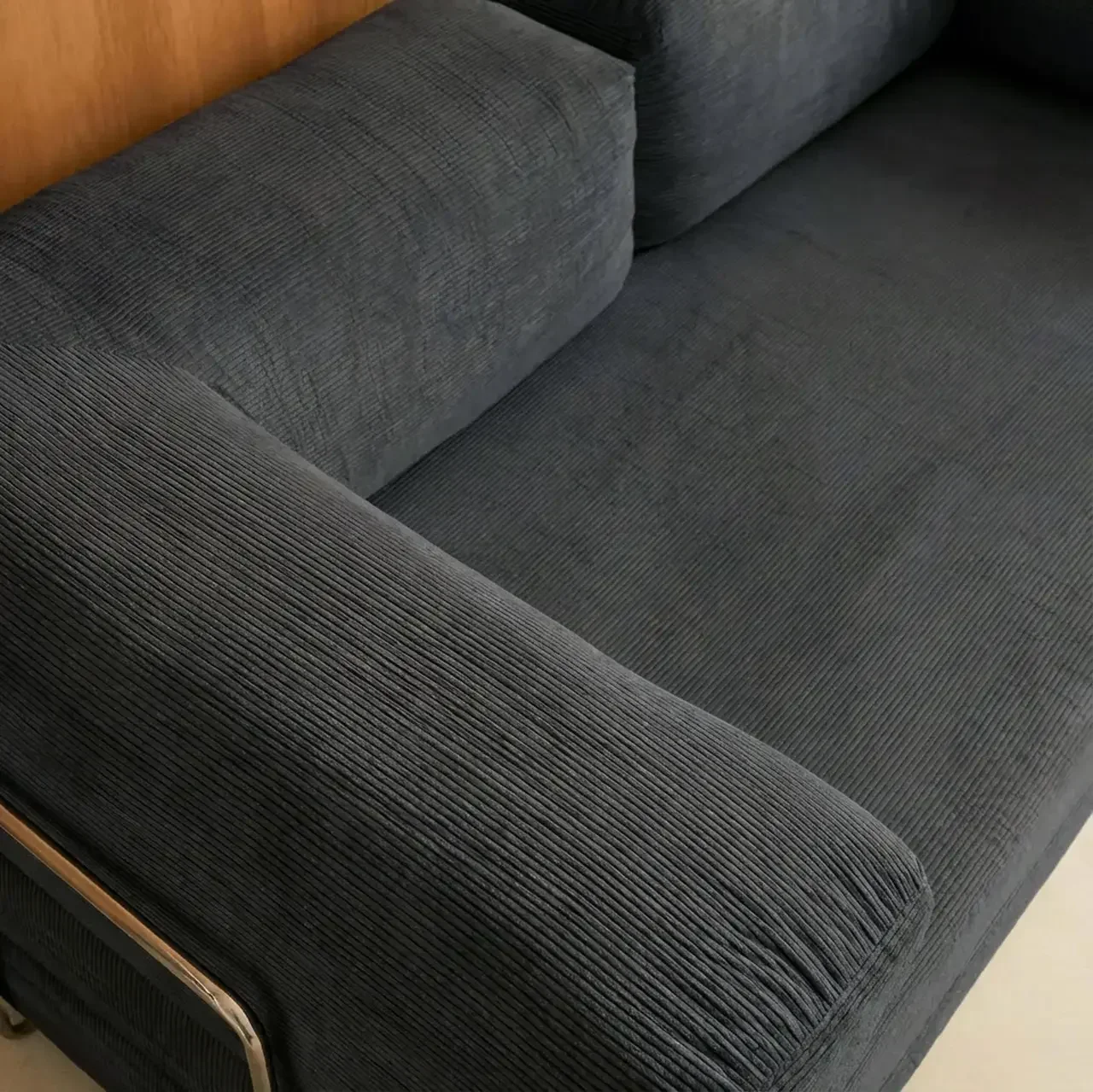 Sofá cama vintage 3 plazas terciopelo pana estilo años 70