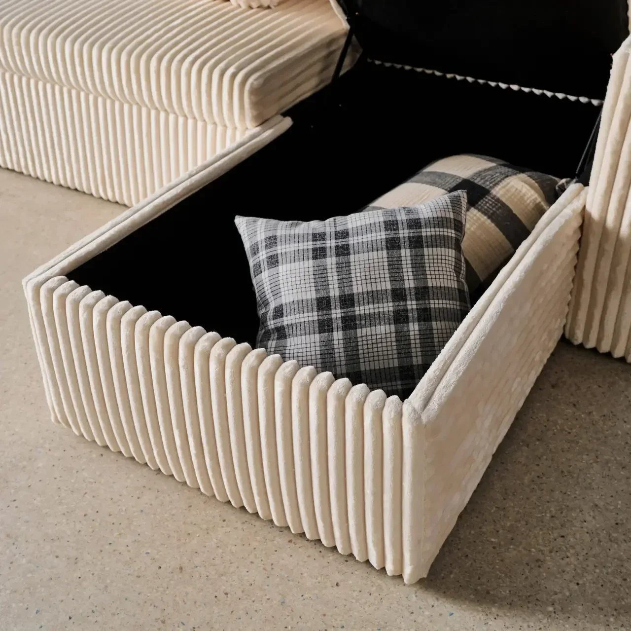 Umkehrbares 3-Sitzer Schlafsofa Creme Cord-Optik Kunstfell IDA mit Bettkasten