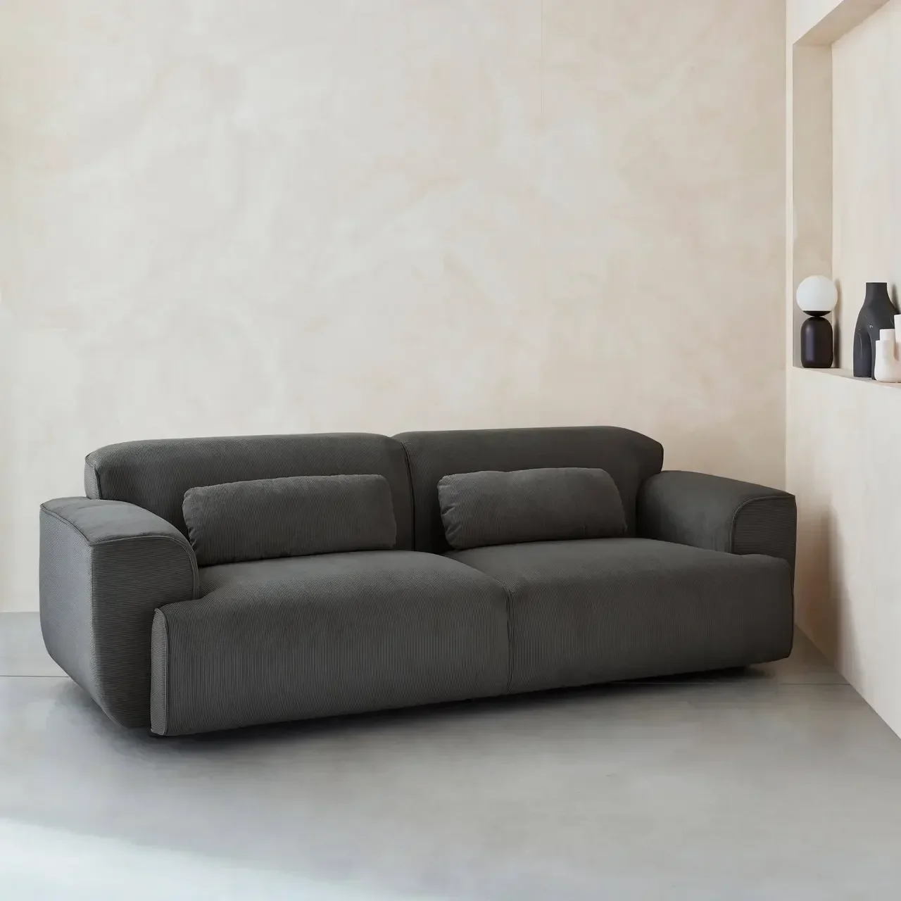 Sofá 3 Lugares Wallas Veludo Cotelê Greige Design Contemporâneo Sala de Estar