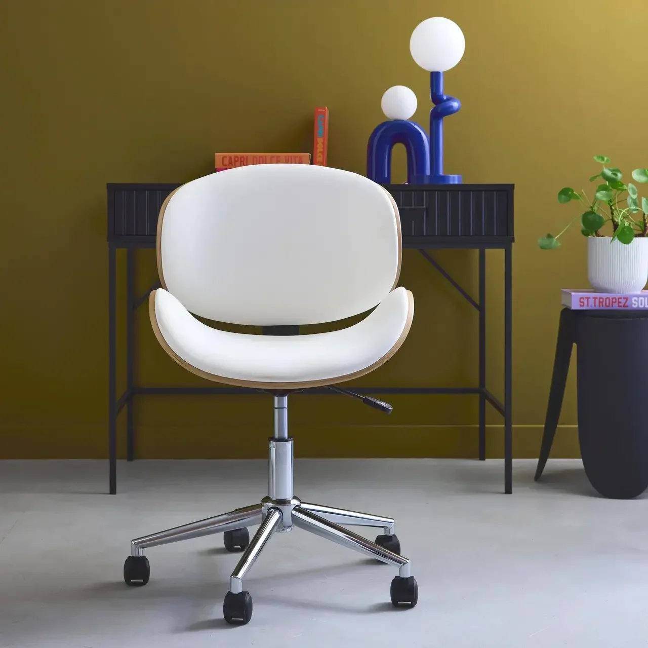 Chaise bureau blanche bois courbé simili cuir à roulettes