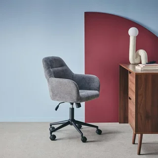 Chaise de bureau pivotante réglable en tissu chenille avec accoudoirs et roulettes - Stan