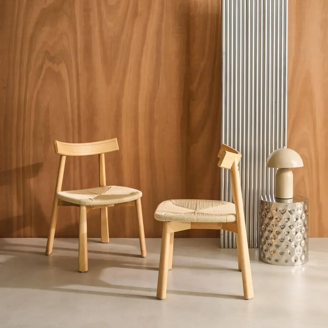 Chaises scandinaves bois hévéa corde naturelle lot 2