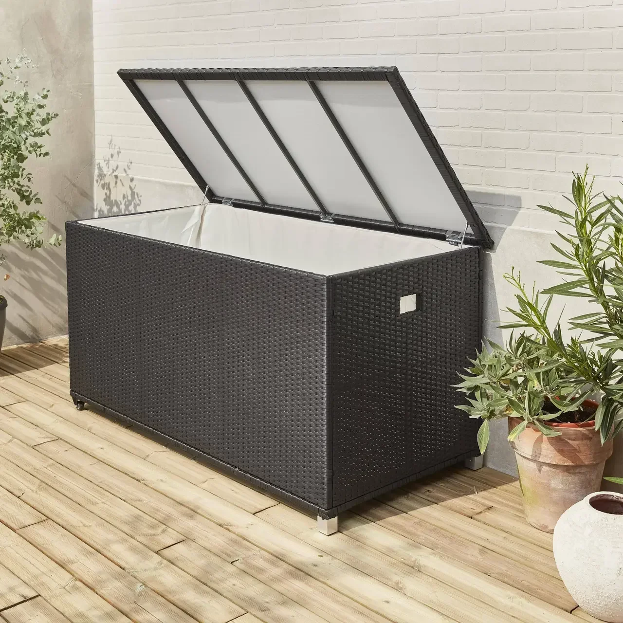 Coffre rangement jardin résine tressée 790L étanche avec roulettes