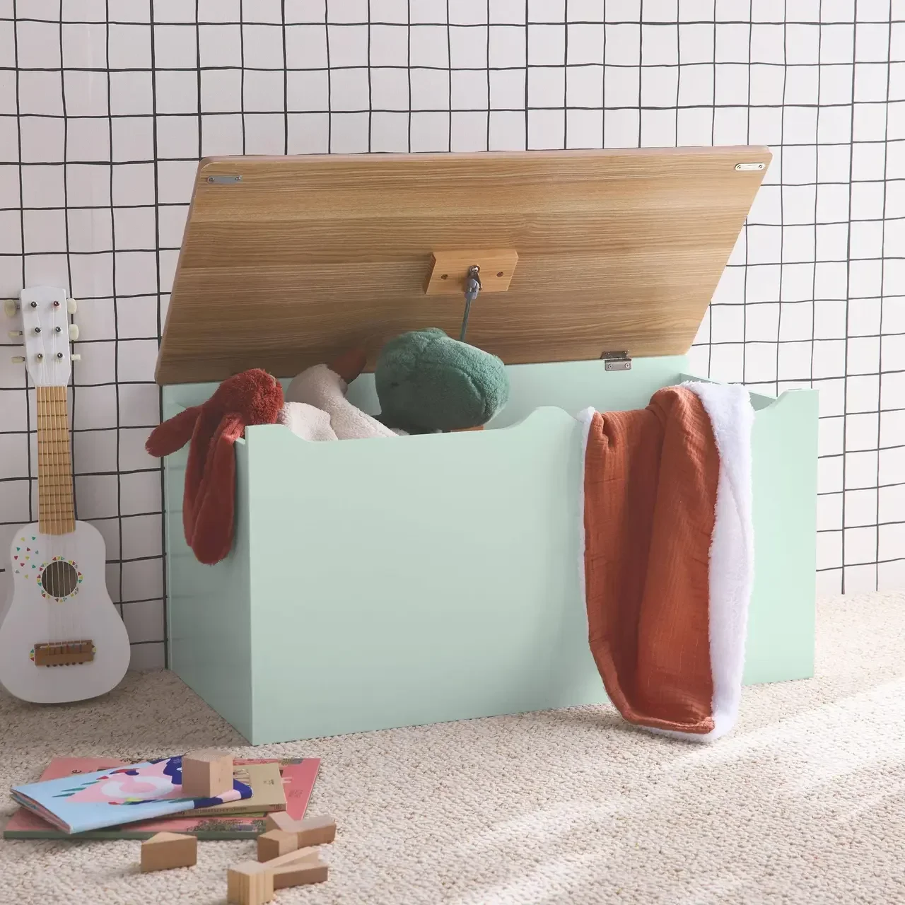 Coffre rangement jouets bois enfant couvercle basculant poignées Tobias