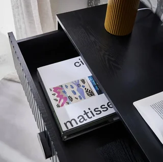 Kommode 3 Schubladen Bazalt schwarz gestreiftes Holz Industriedesign