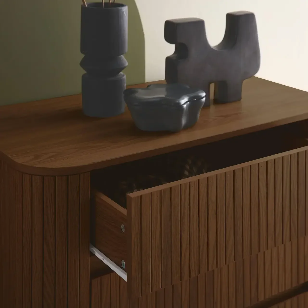 Commode 3 tiroirs façade striée bois pin massif style scandinave Legacy
