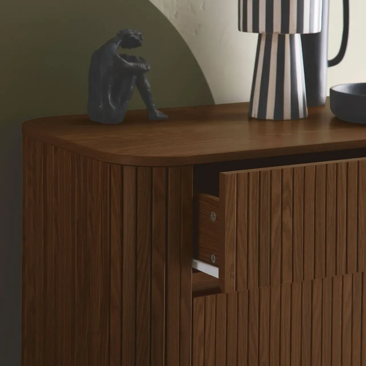 Commode 4 tiroirs bois façade striée style scandinave Legacy