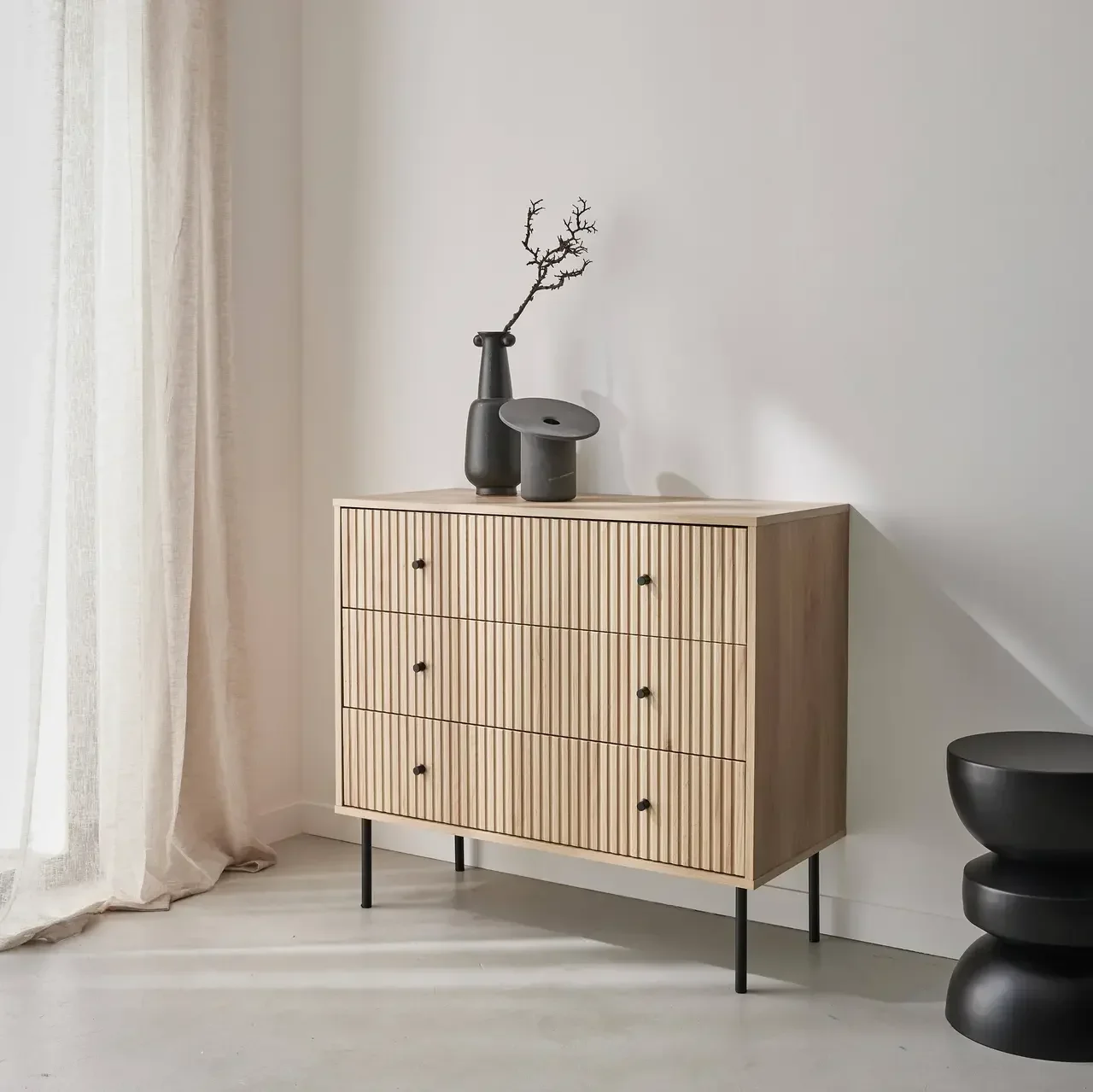 Commode 3 tiroirs bois rainuré style industriel noir