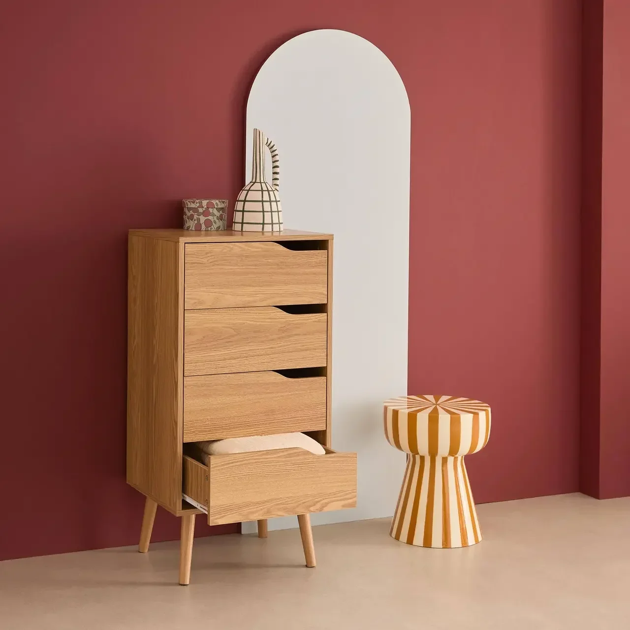 Commode haute 4 tiroirs Népal bois naturel style scandinave vintage