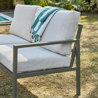 Salon de jardin Onara 4 places aluminium avec coussins oléfine
