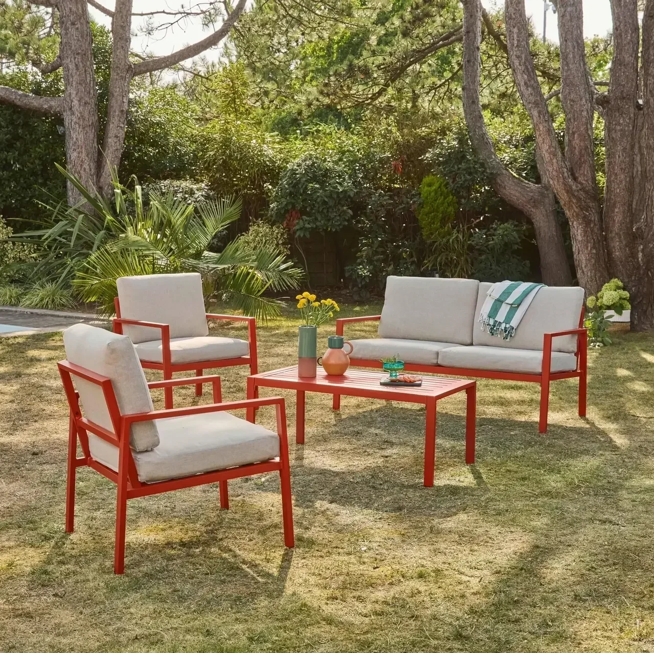 Salon de jardin Onara 4 places aluminium avec coussins oléfine