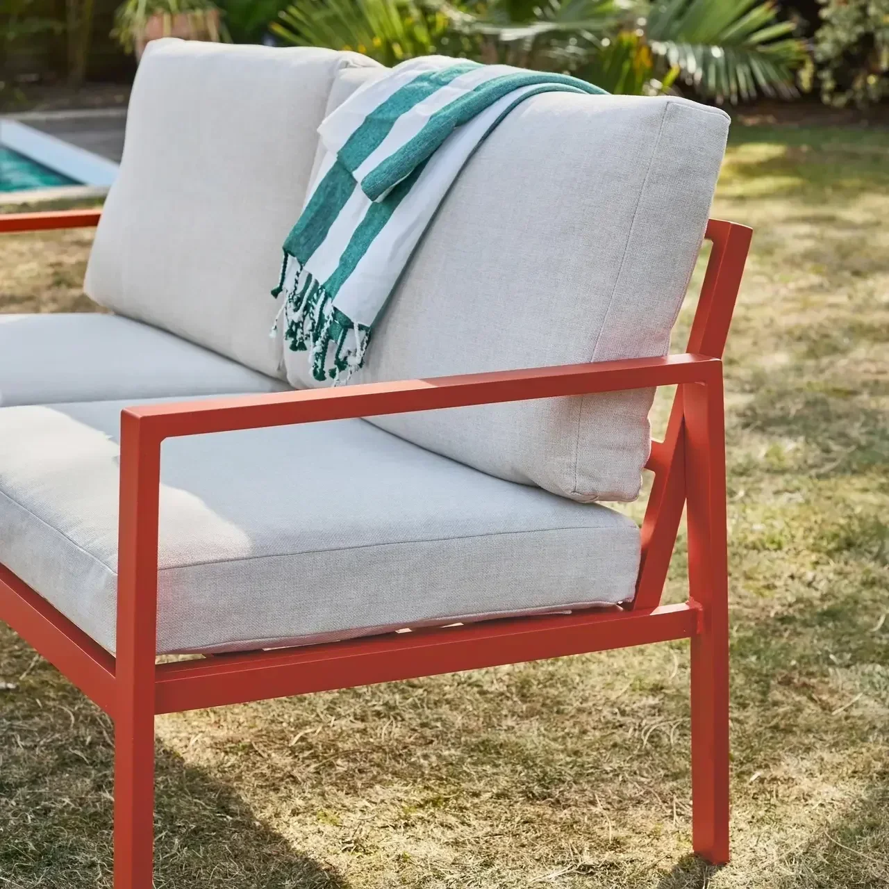 Salon de jardin Onara 4 places aluminium avec coussins oléfine