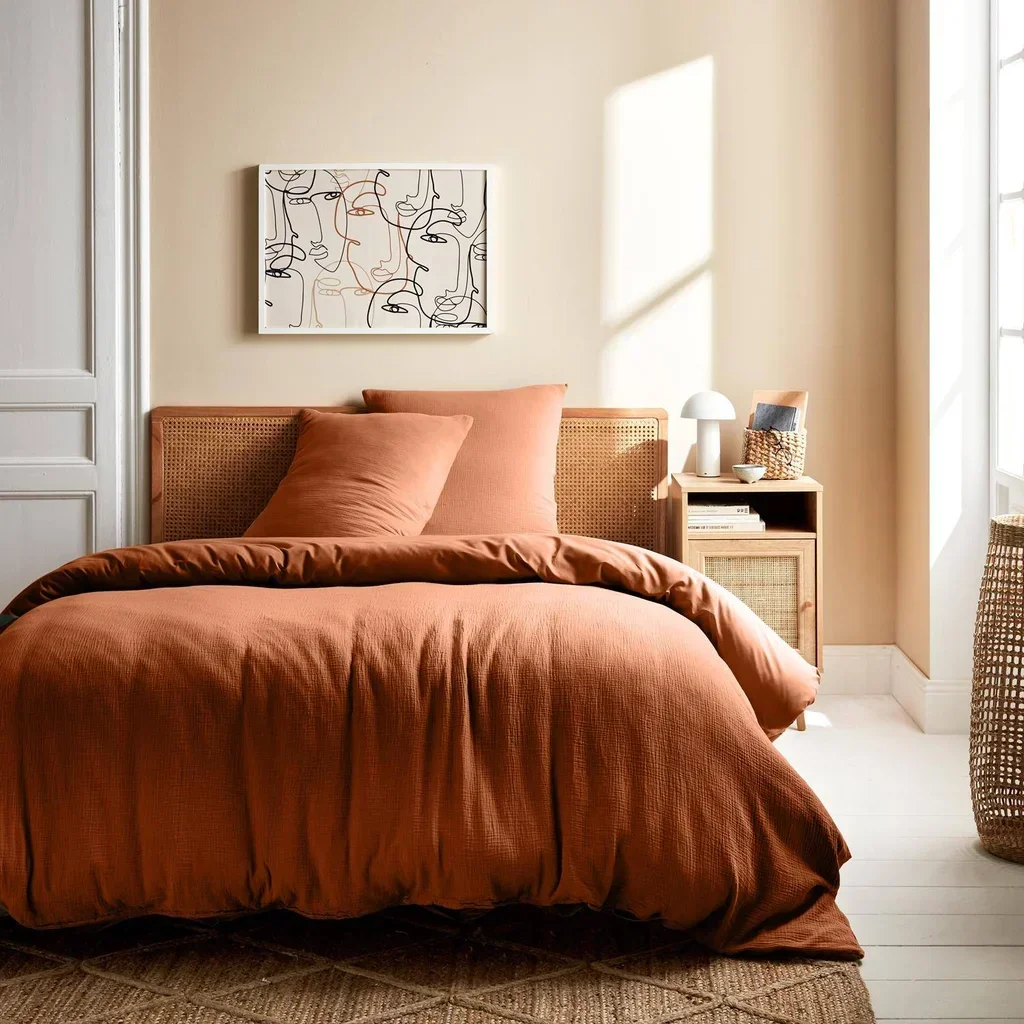 Parure de lit Alix en gaze de coton terracotta - housse couette et taies