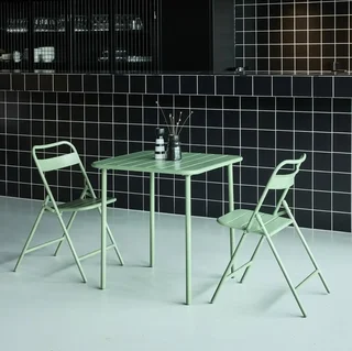 Table bistrot 2 places métal jardin Amélia avec chaises pliantes