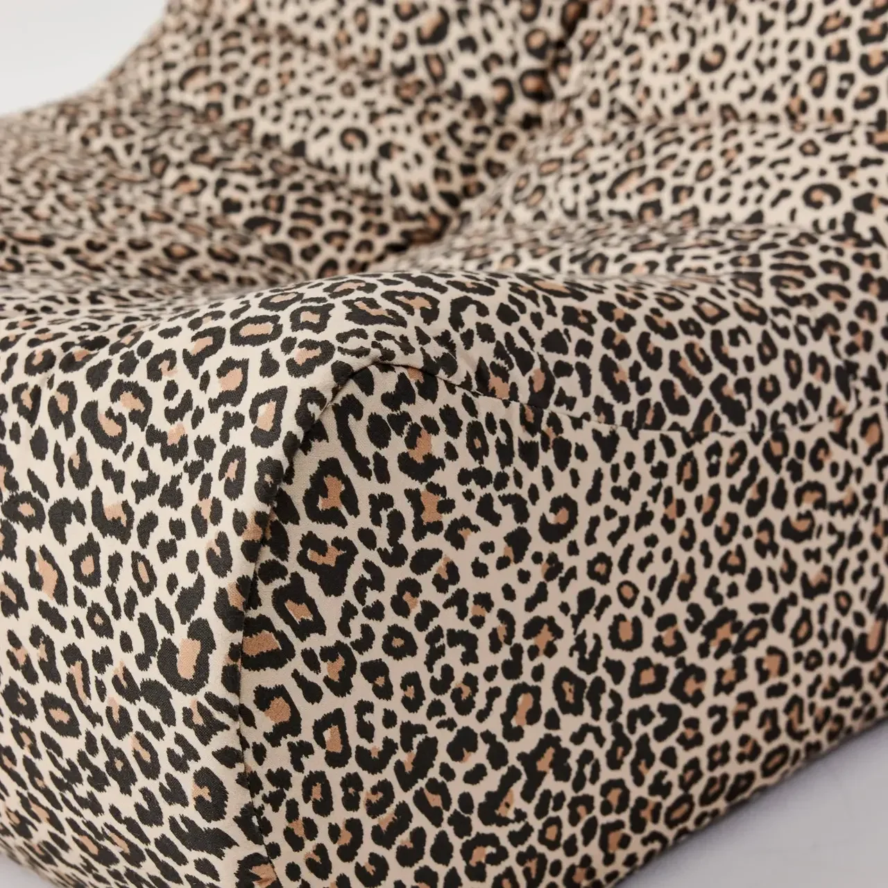 Sokol Leopardenmuster Sessel Einzelsitzer Design Armsessel