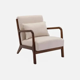 Poltrona escandinava Lorens bege madeira de seringueira nogueira design nórdico conforto