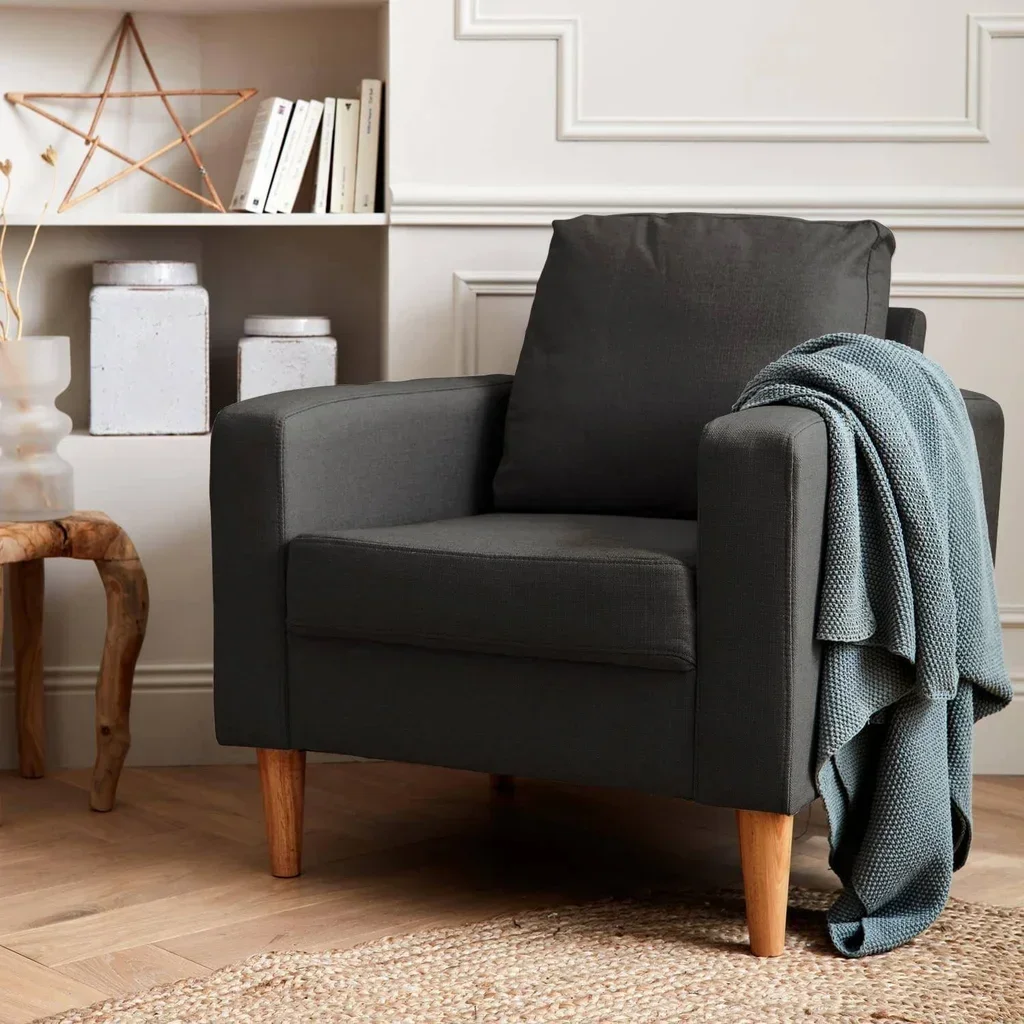 Fauteuil design nordique hévéa et tissu Bjorn - Collection scandinave bois massif